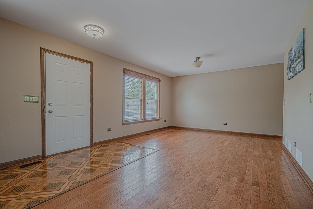 3906 Sedge Street Property Photo 2