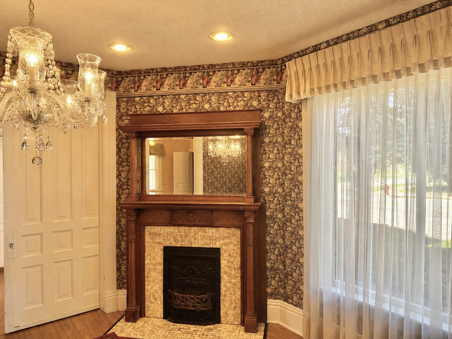 389 Chicago Road Property Photo 8