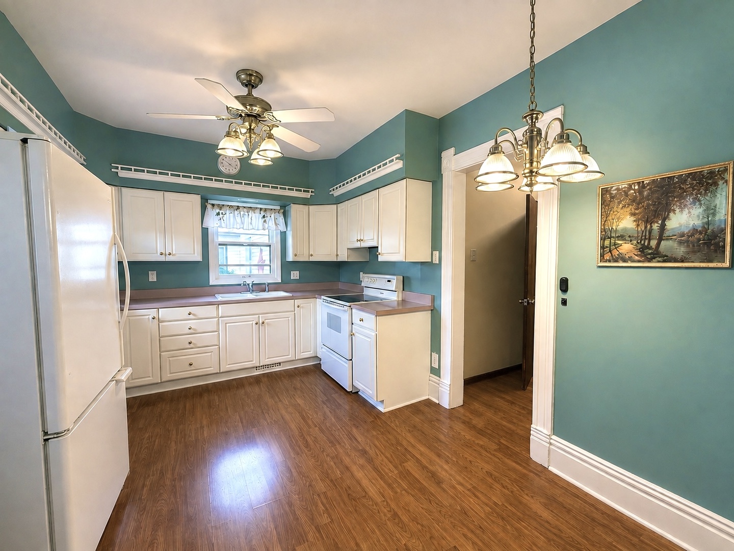 389 Chicago Road Property Photo 12