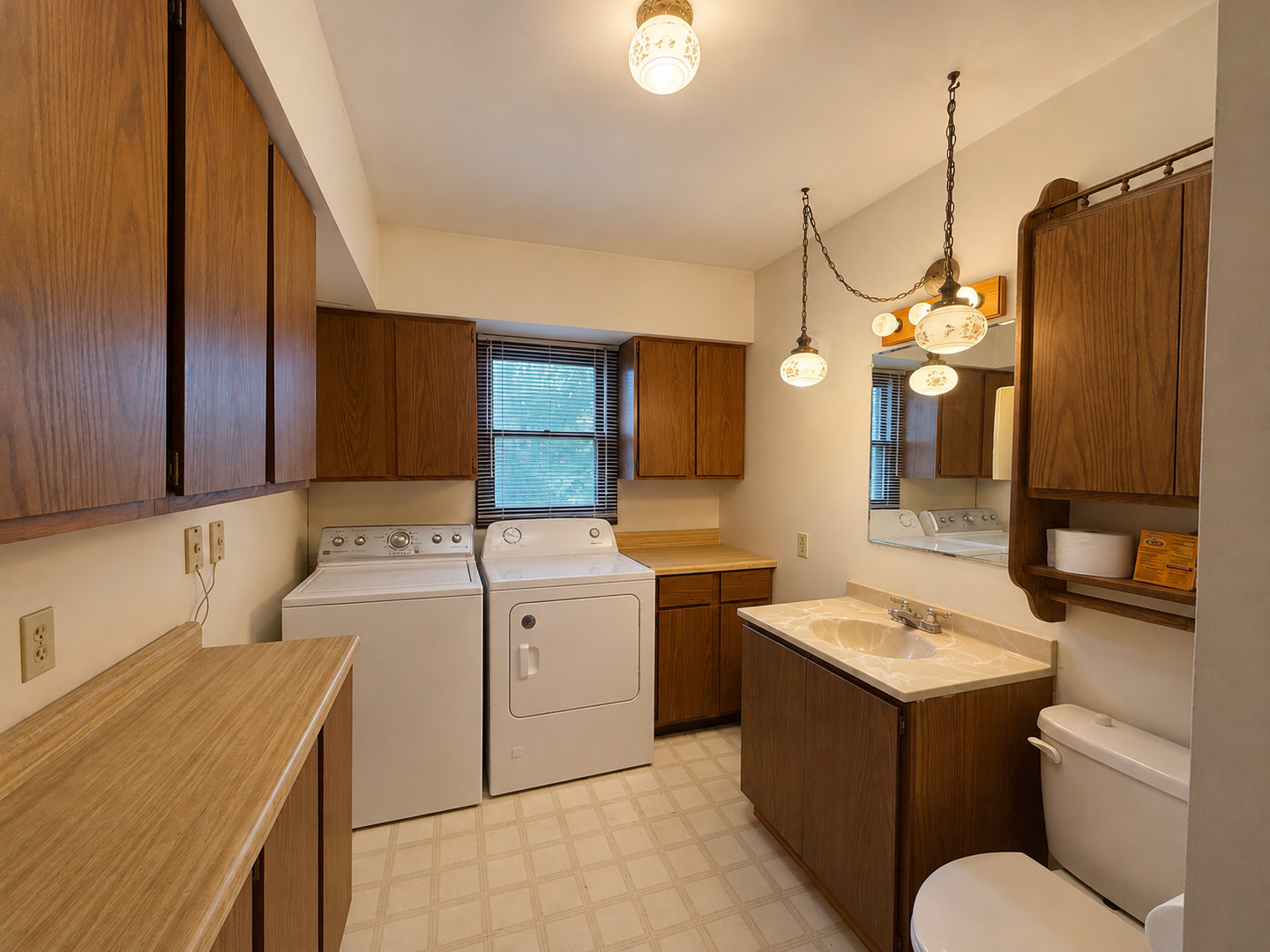 389 Chicago Road Property Photo 14