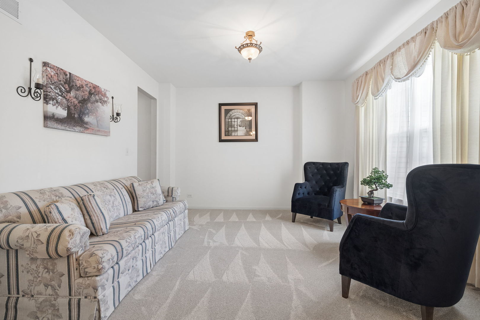 2022 Prairie Rose Lane Property Photo 5