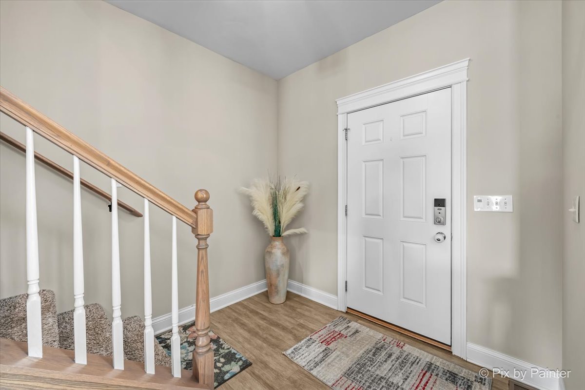 2240 Coventry Circle Property Photo 4