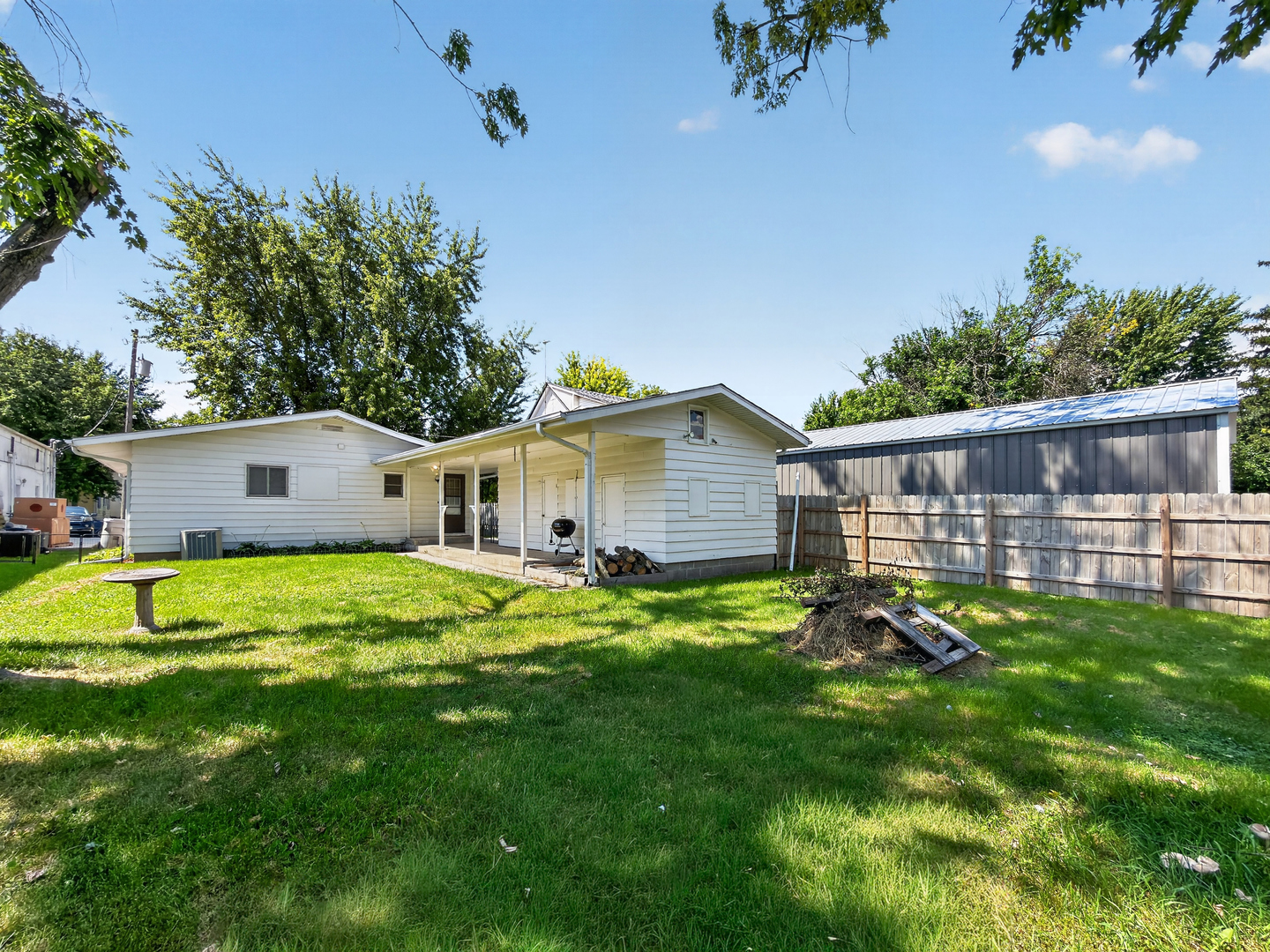 116 N Hickory Street Property Photo 21