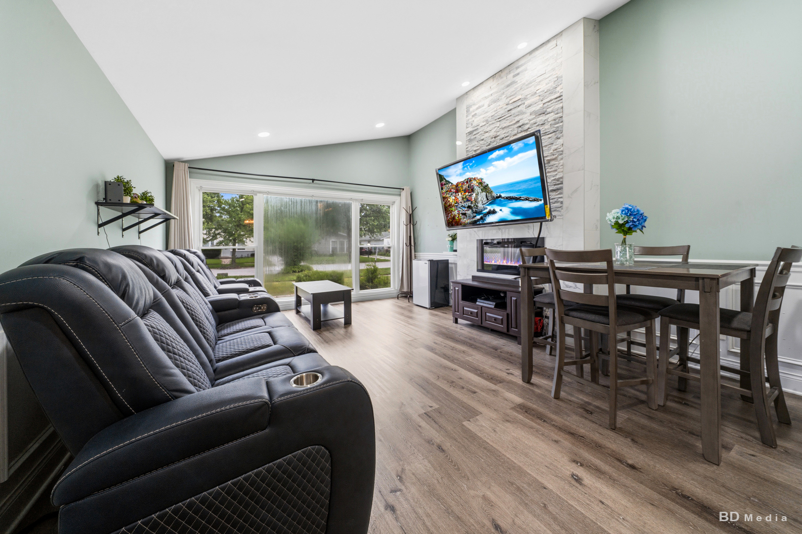 16210 Ashland Avenue Property Photo 3