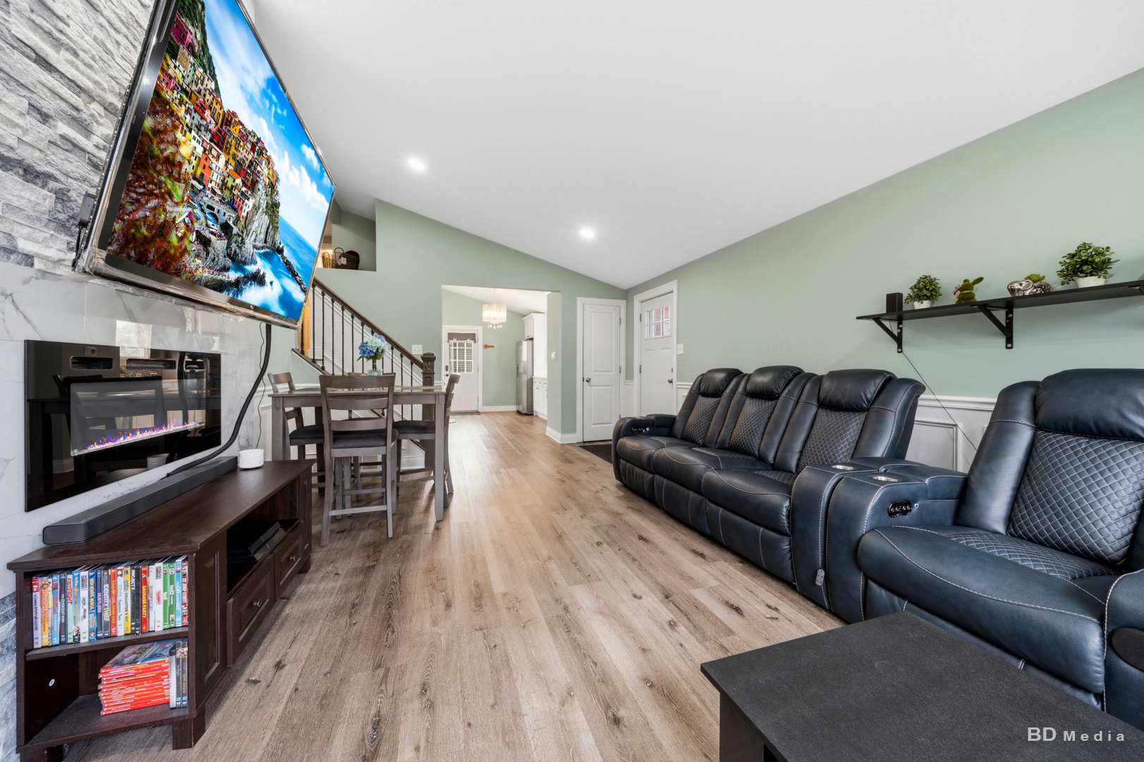 16210 Ashland Avenue Property Photo 4