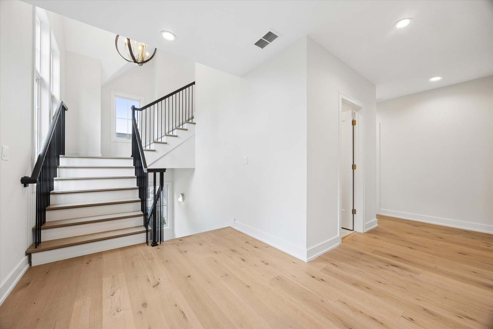 37 S Stough Street Property Photo 25