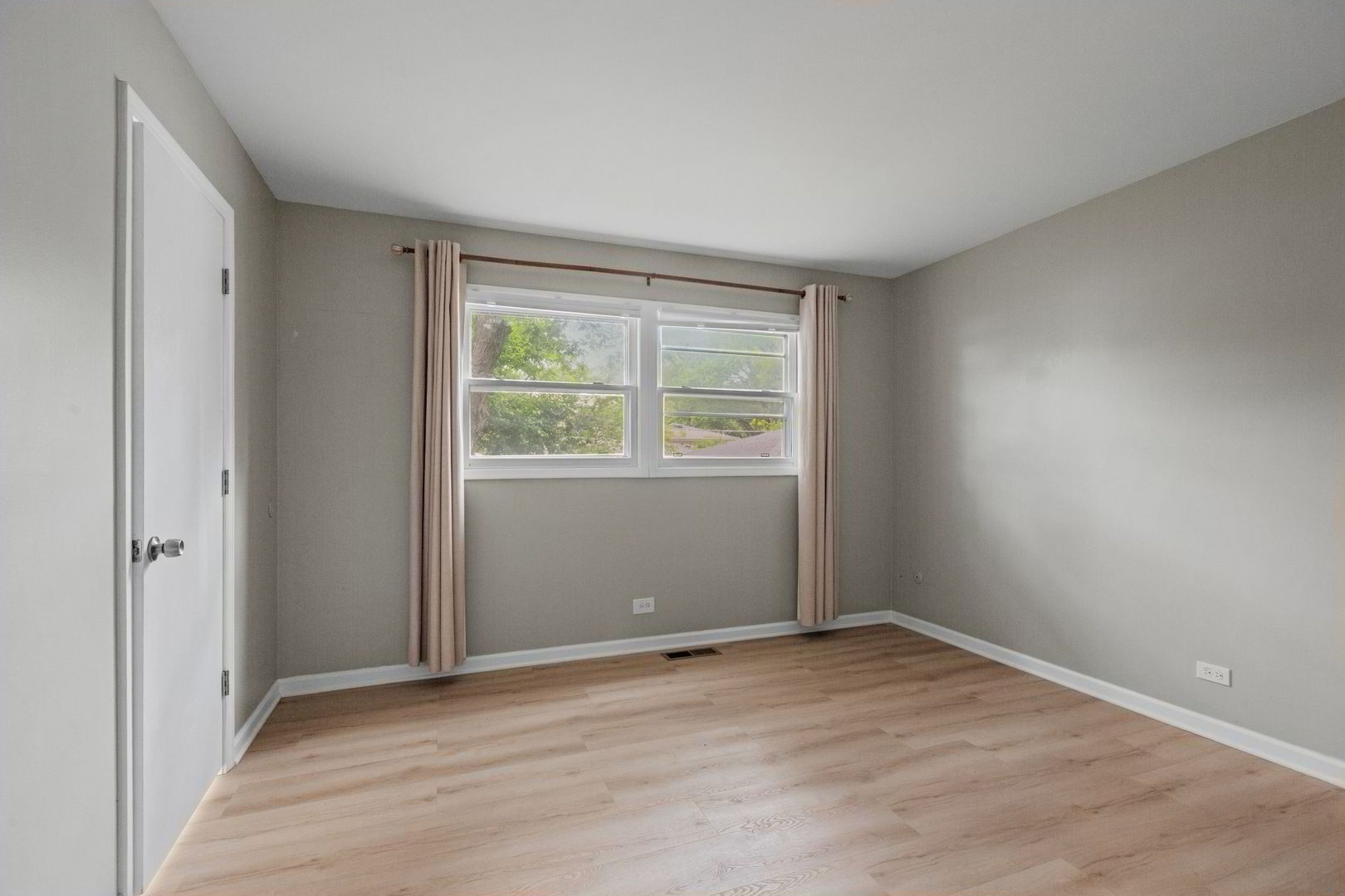 1903 Highview Avenue Property Photo 12