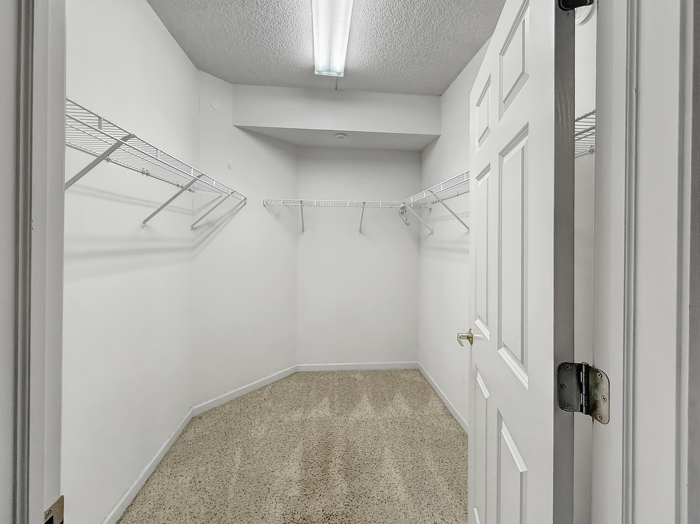 701 W Rand Road 137 Property Photo 14