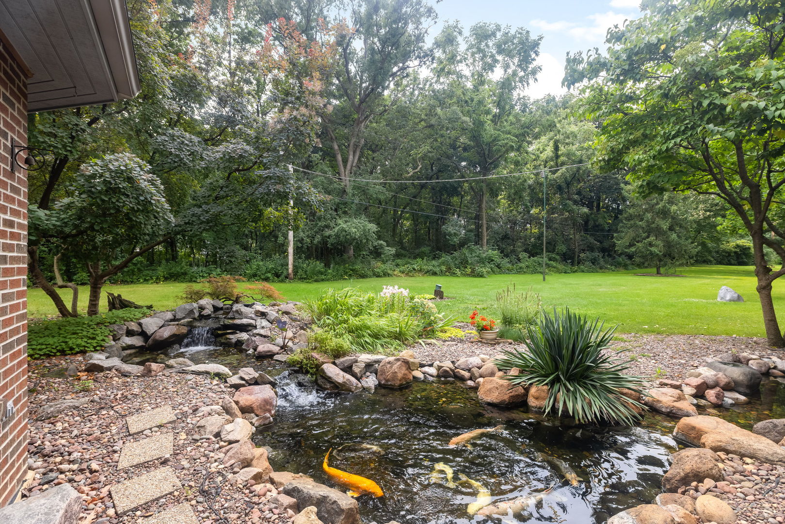 212 Cheviot Drive Property Photo 23