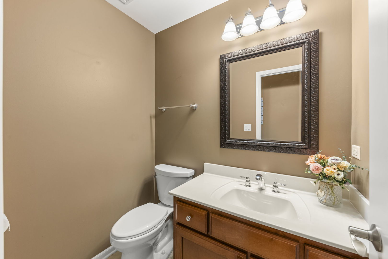 13521 Arborview Circle Property Photo 13