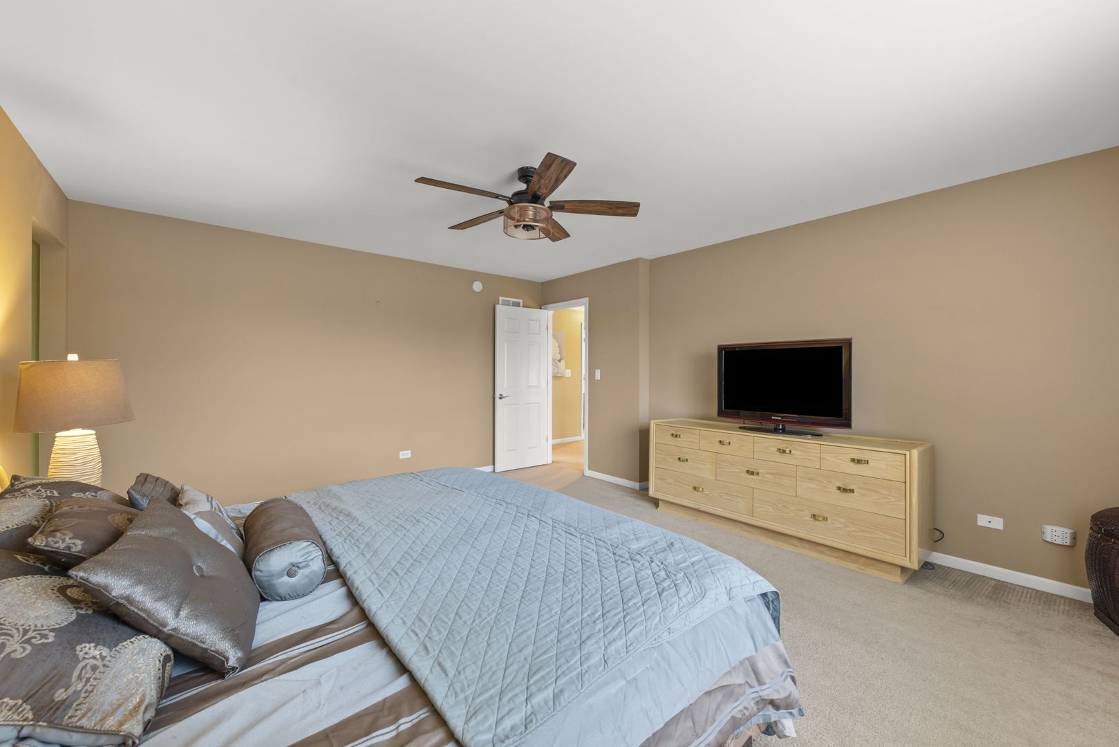 13521 Arborview Circle Property Photo 17