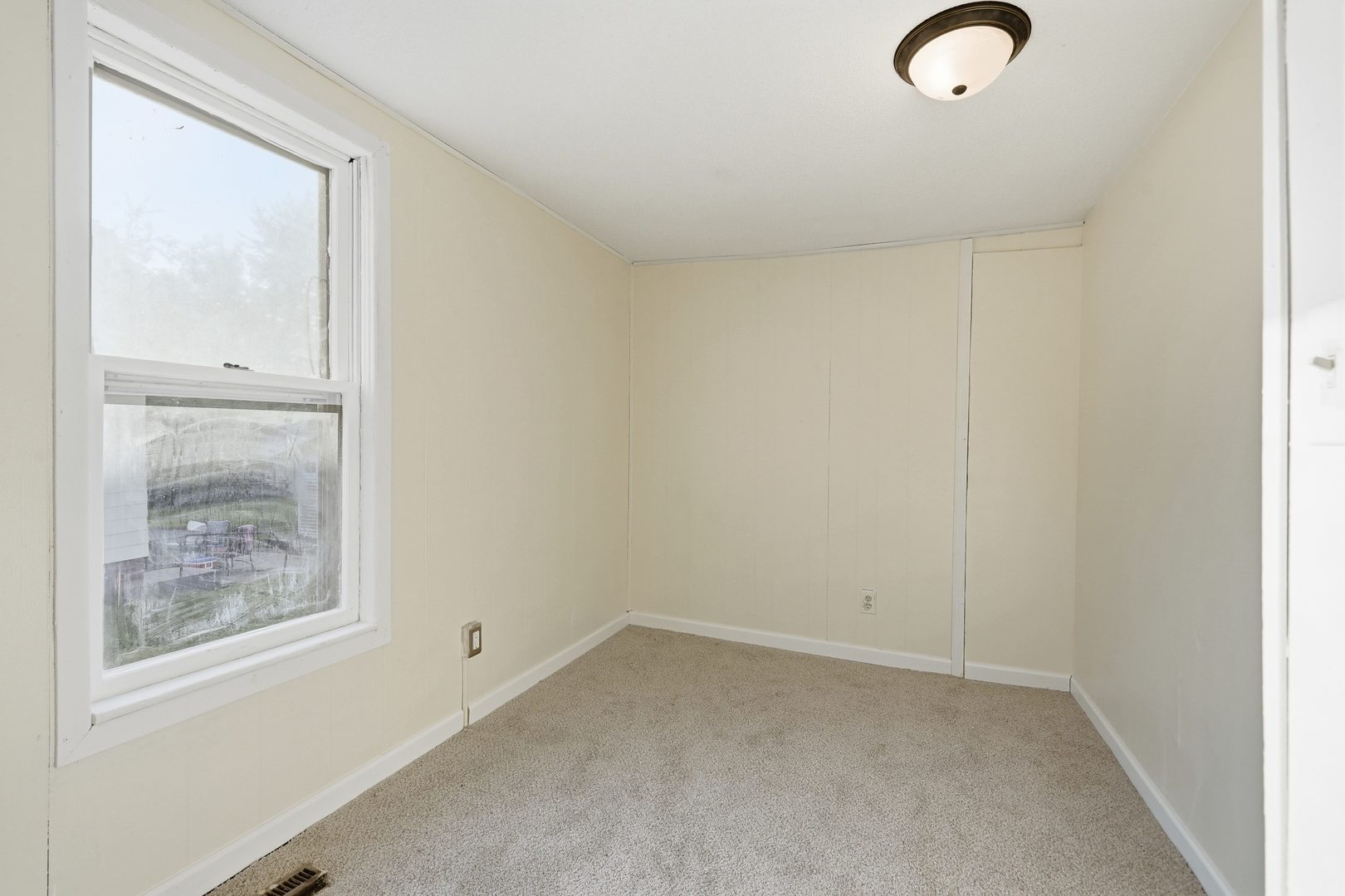 745 1st Avenue Property Photo 8