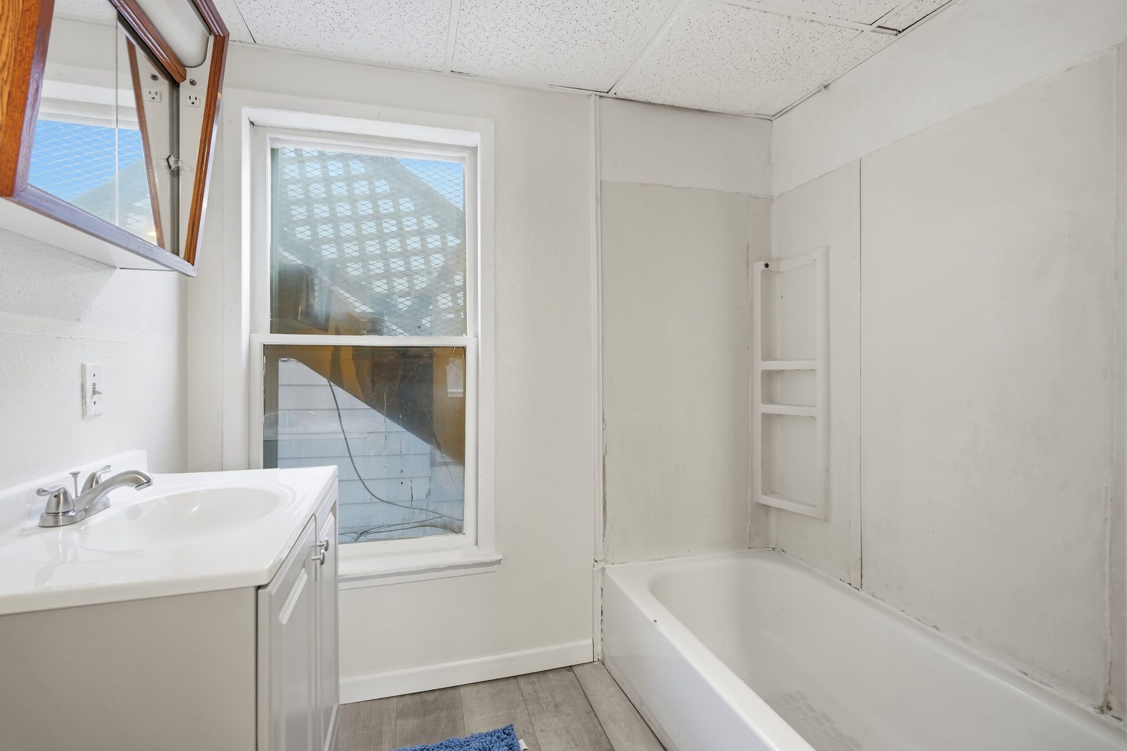 745 1st Avenue Property Photo 9