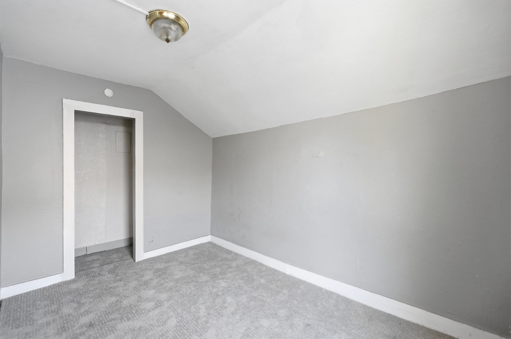 745 1st Avenue Property Photo 18