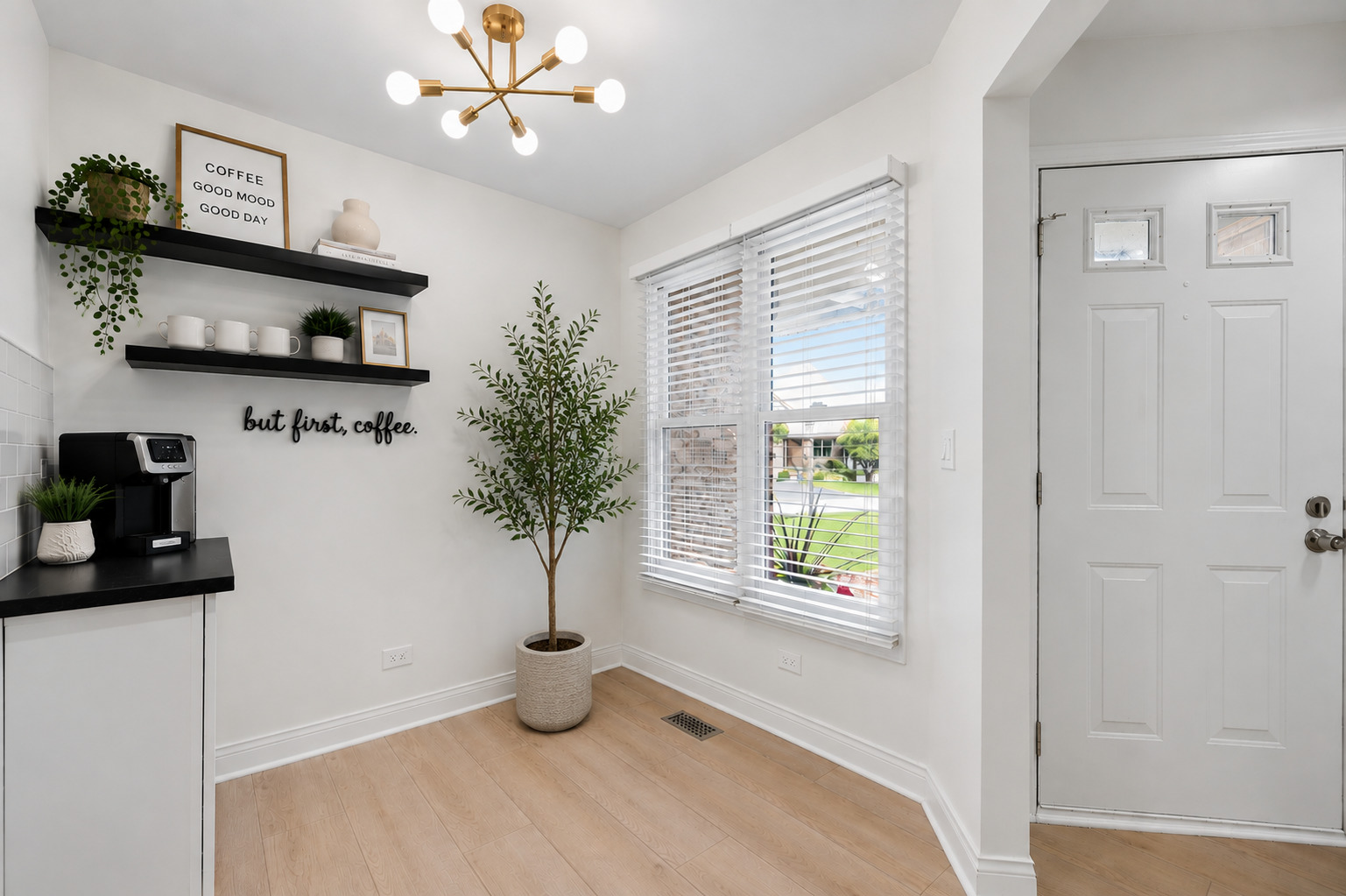 14449 Golf Road Property Photo 4
