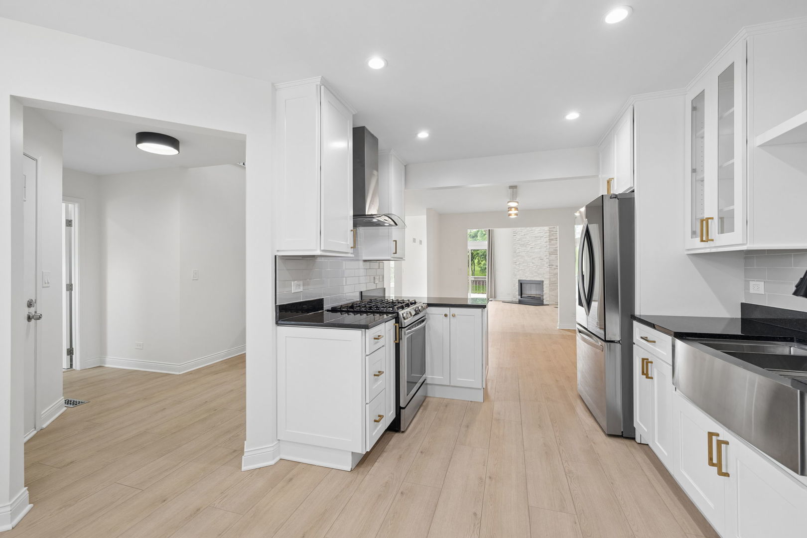 14449 Golf Road Property Photo 6