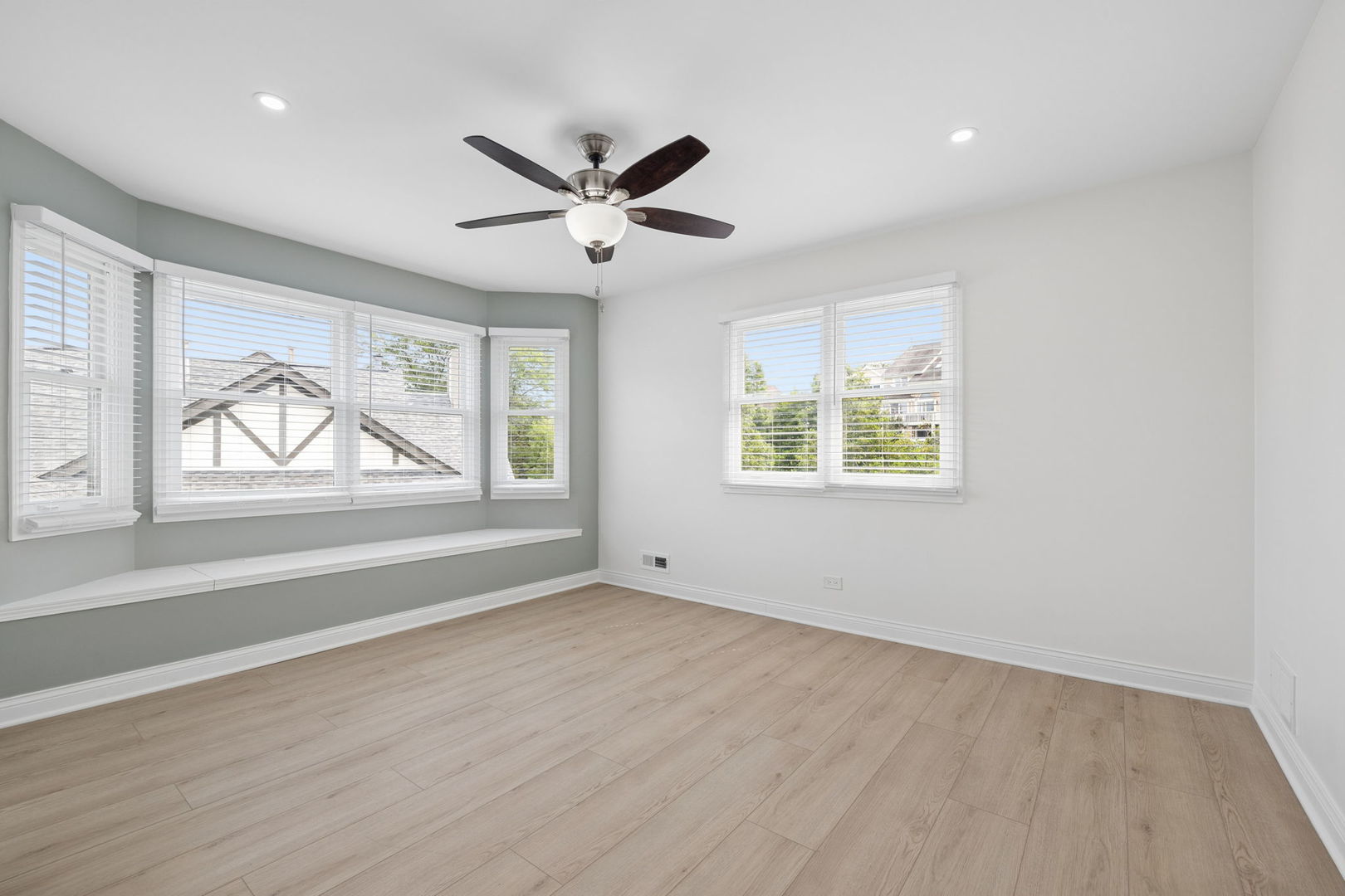 14449 Golf Road Property Photo 25