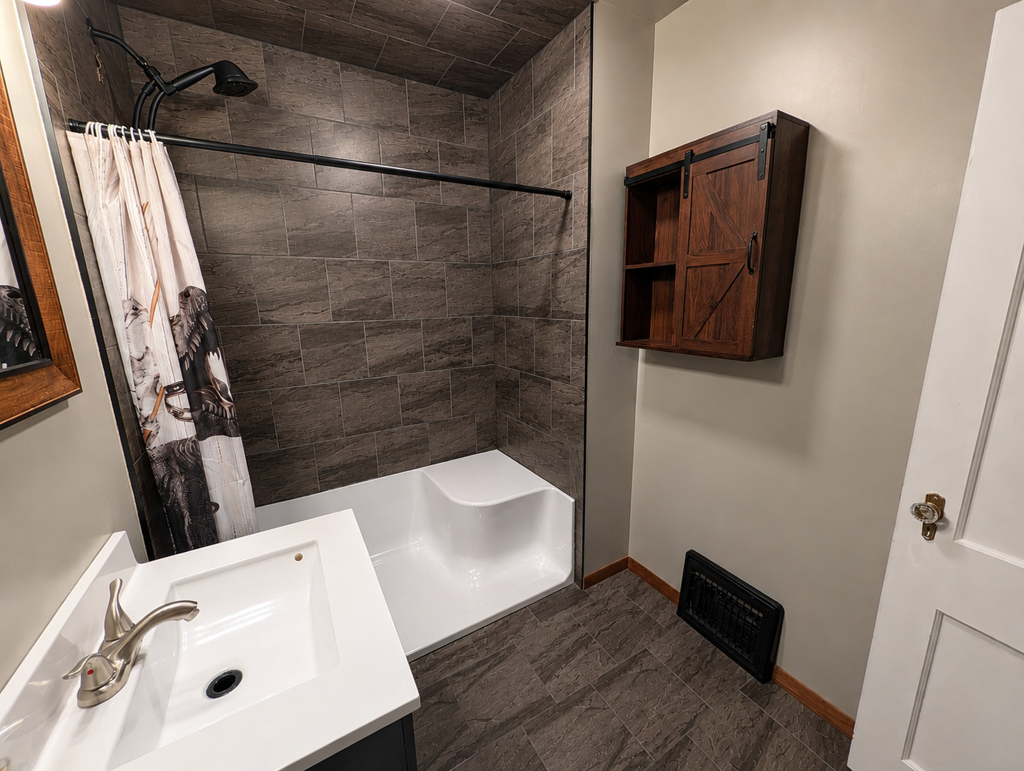 909 Glen Avenue Property Photo 19