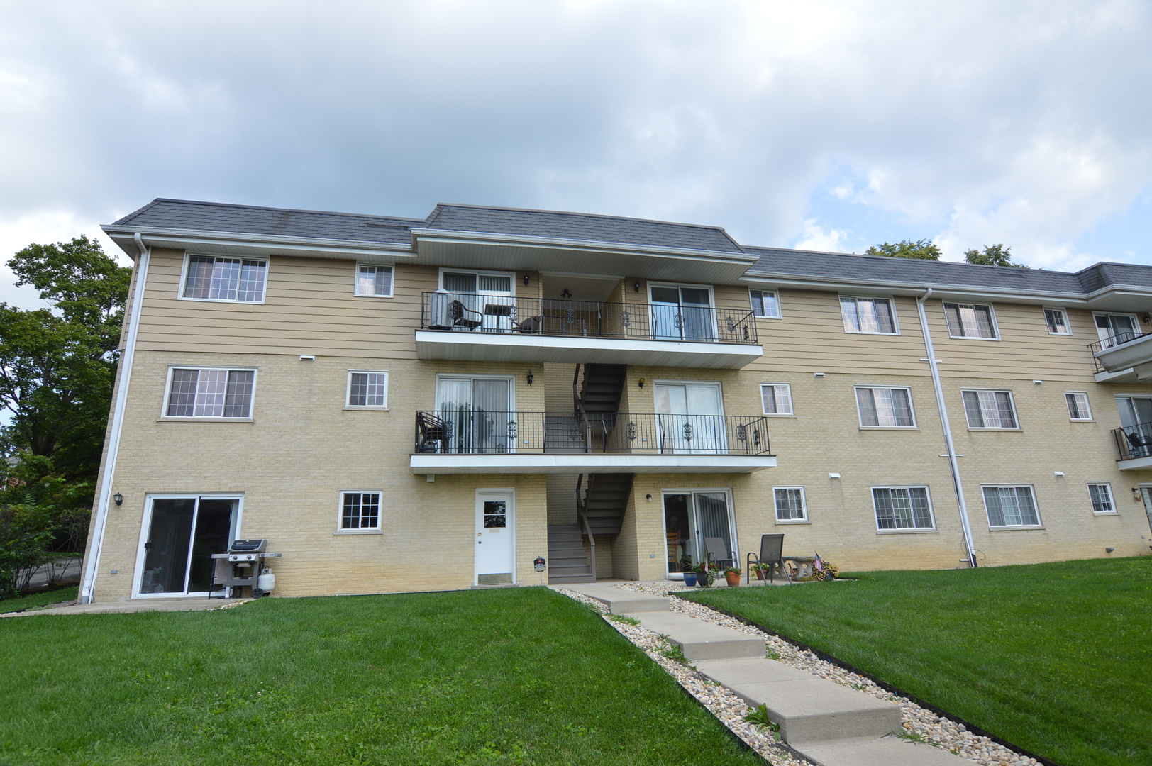 370 Eastern Avenue 370 Property Photo 14