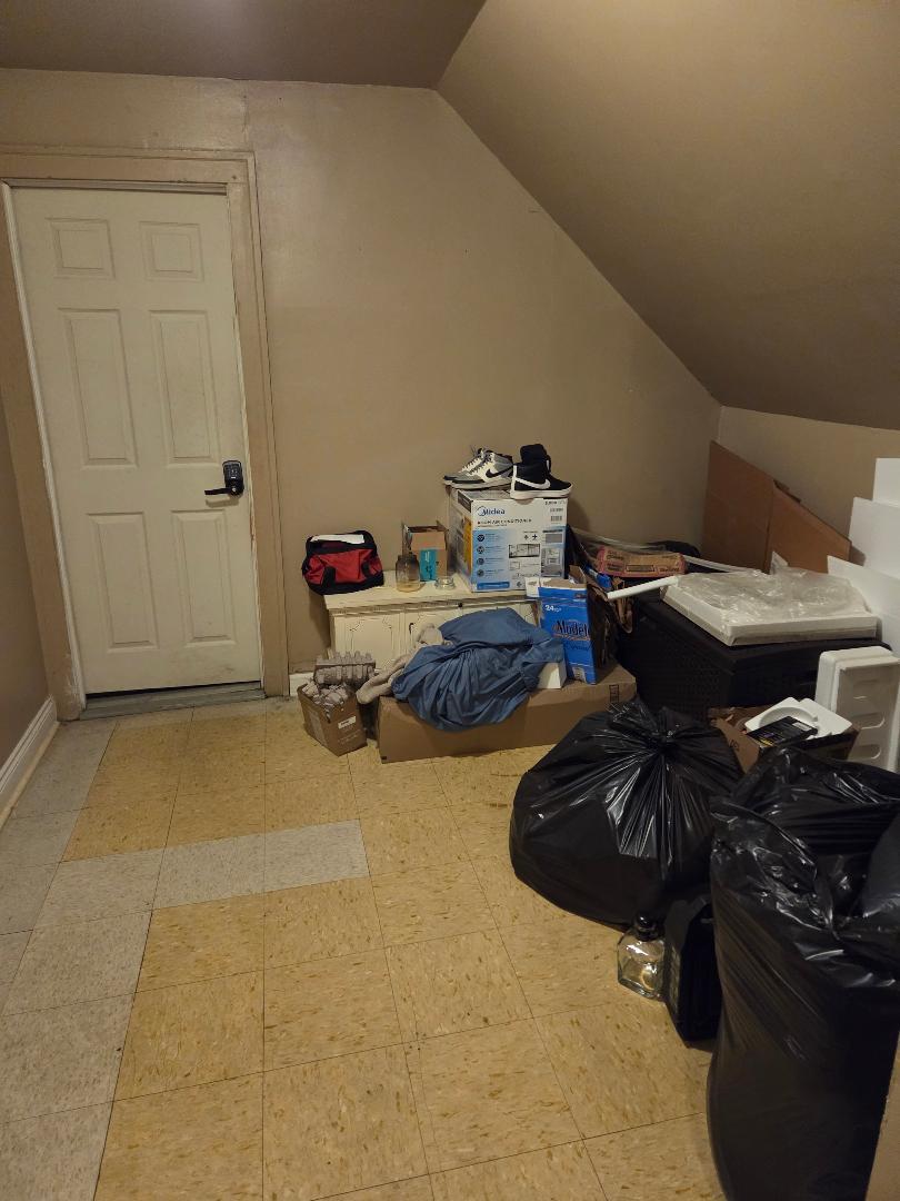 1208 W 51st Street Property Photo 6