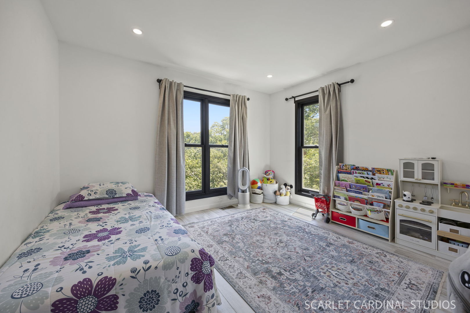 528 Pershing Avenue E Property Photo 8