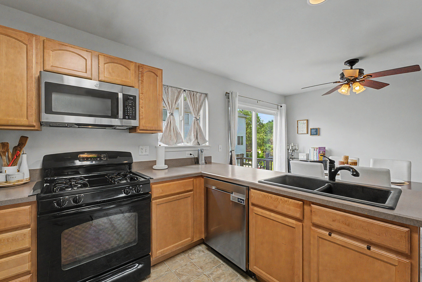 24475 John Adams Drive Property Photo 8