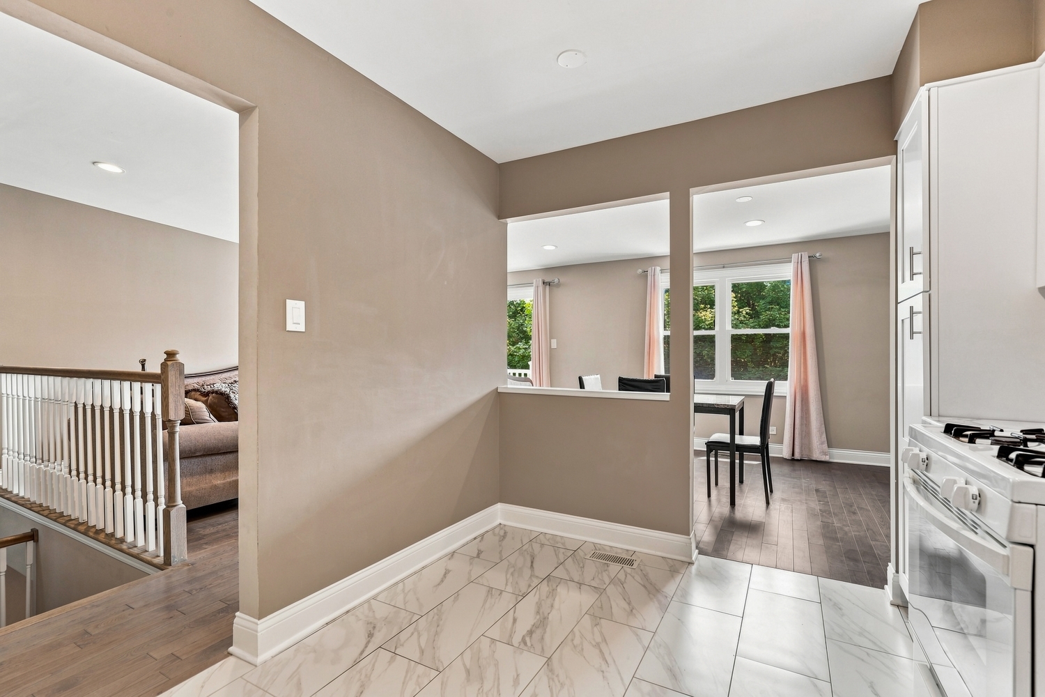 6829 Winston Drive Property Photo 8