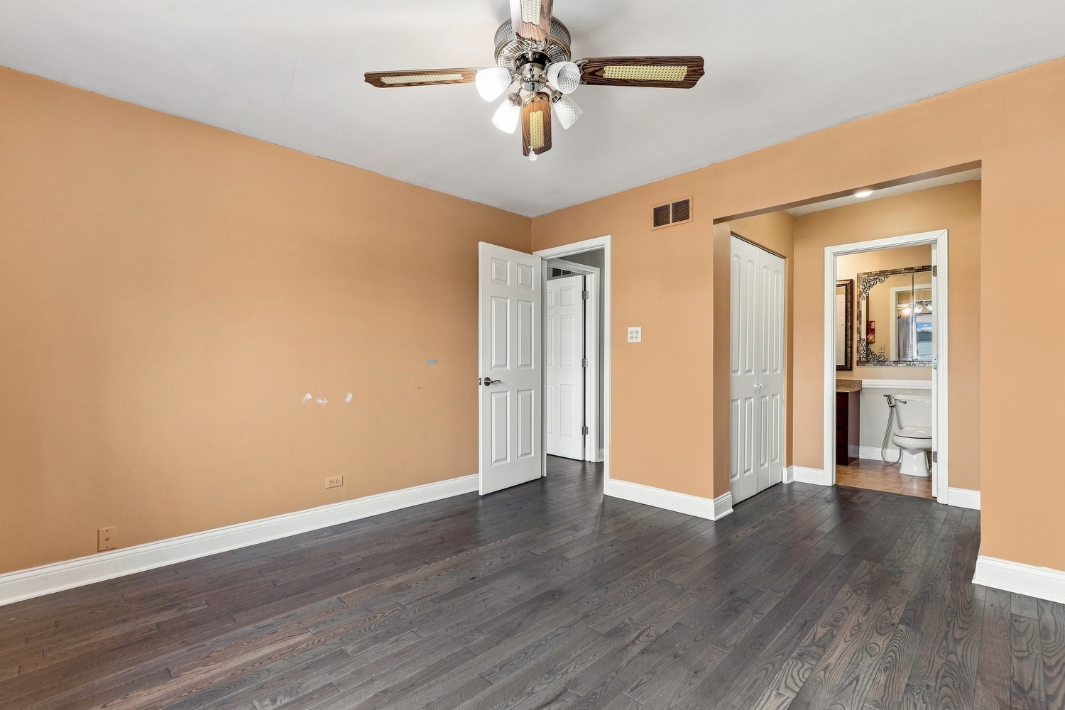 6829 Winston Drive Property Photo 10