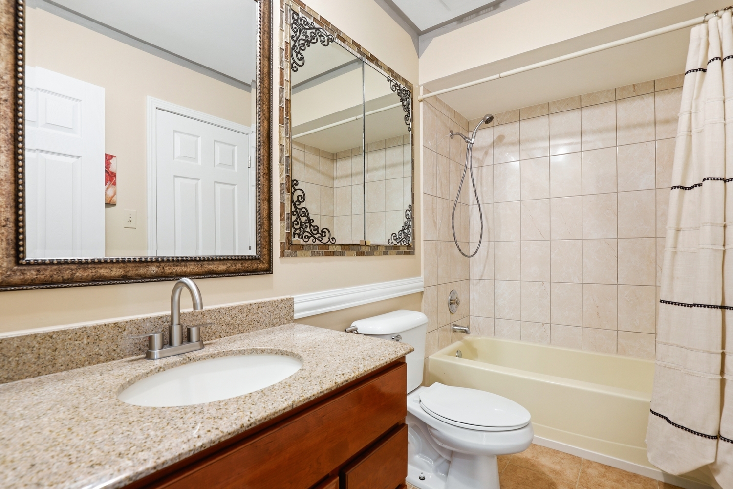 6829 Winston Drive Property Photo 11