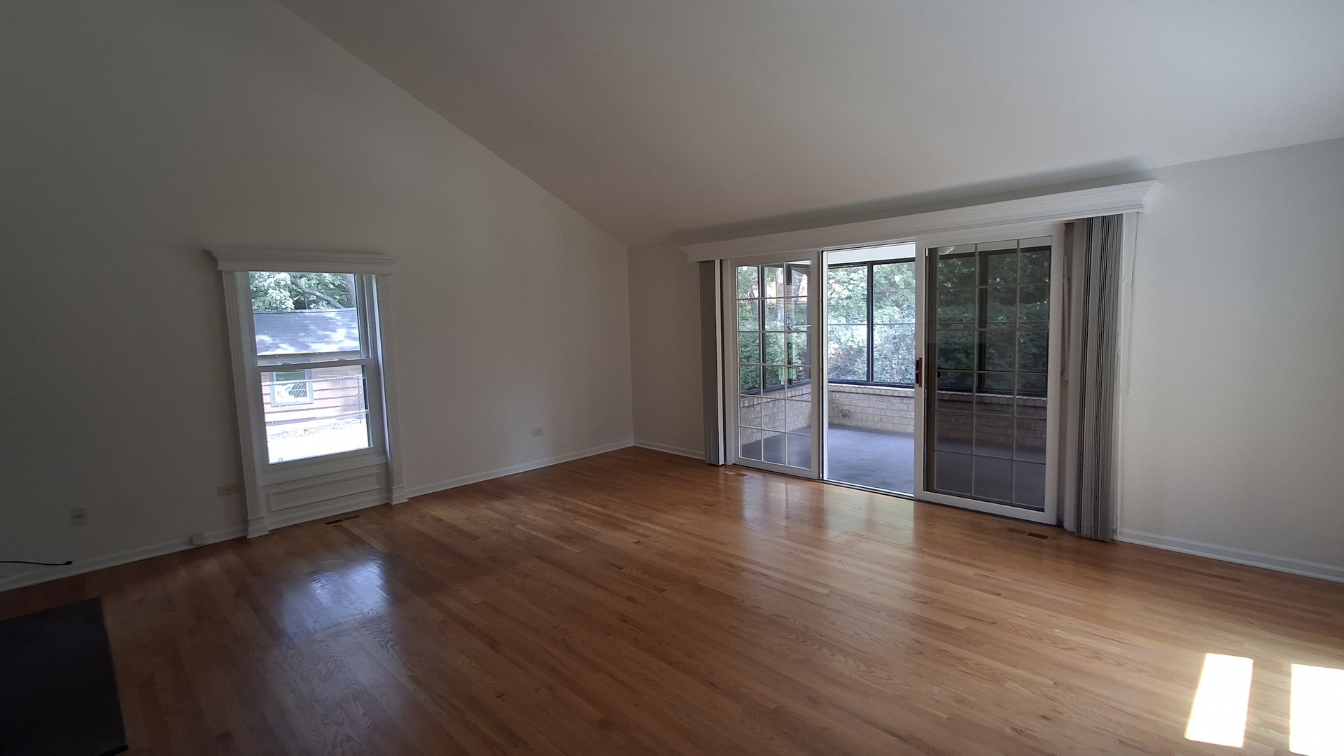 1031 Holly Lane Property Photo 9