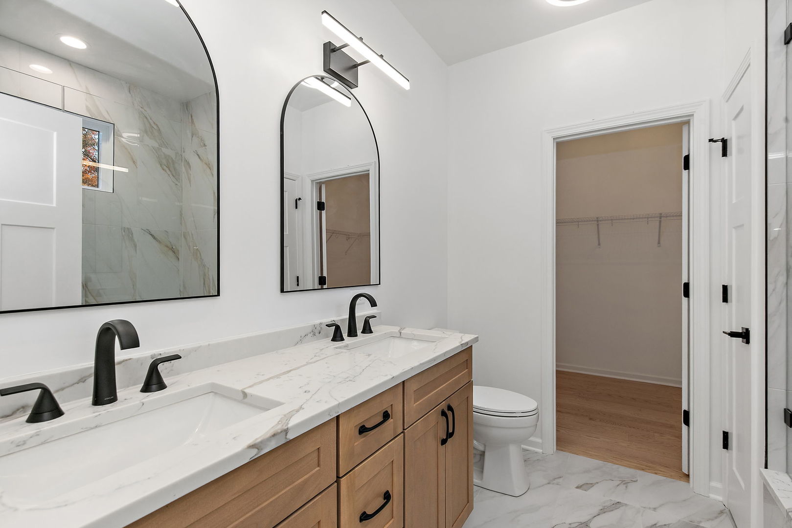 8611 Dorr Road Property Photo 14