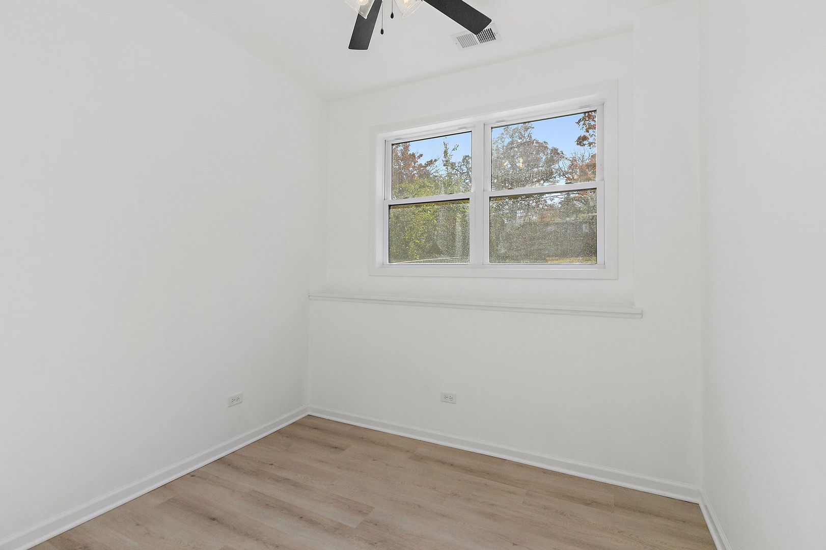 8611 Dorr Road Property Photo 25