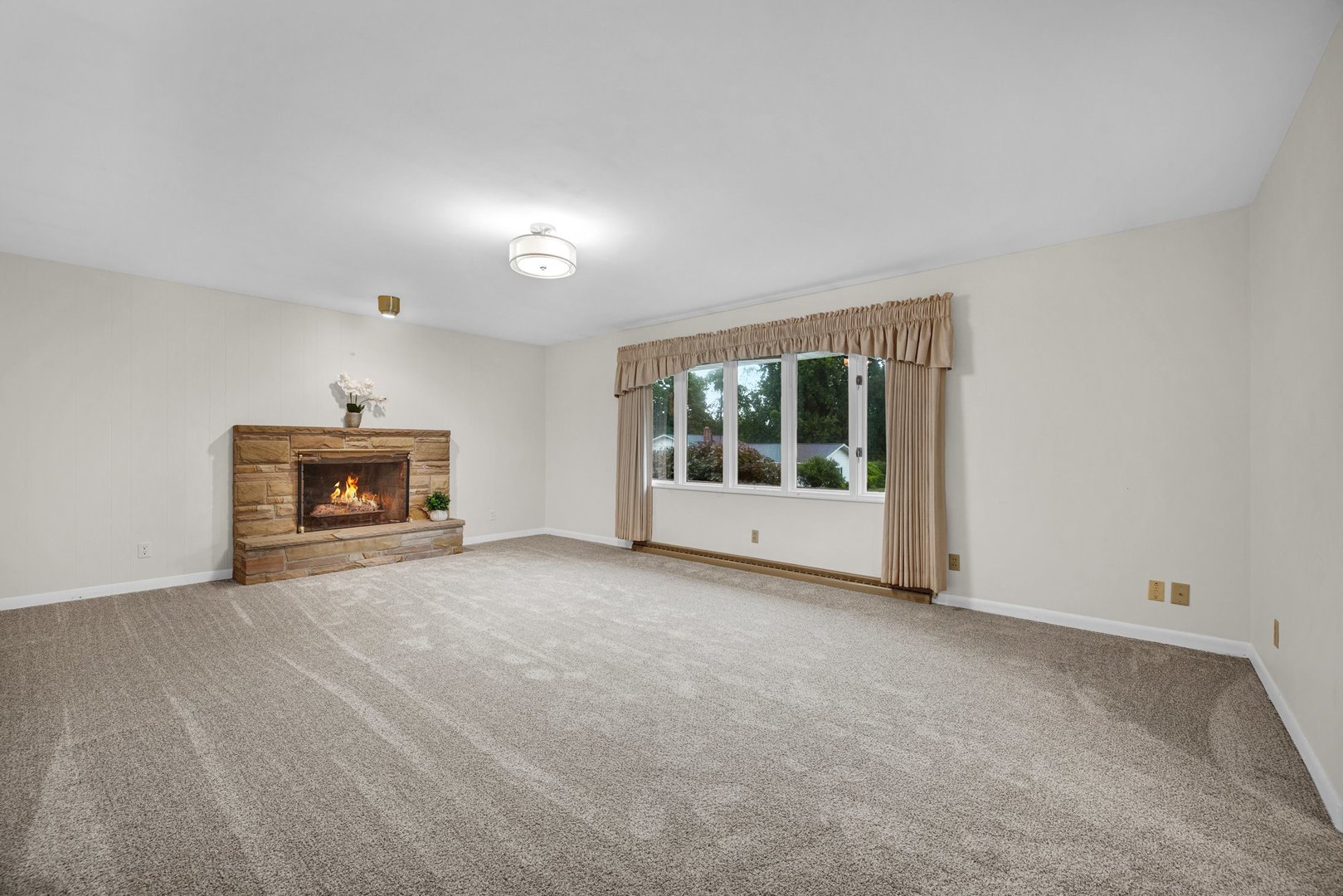 221 Hillside Lane Property Photo 6