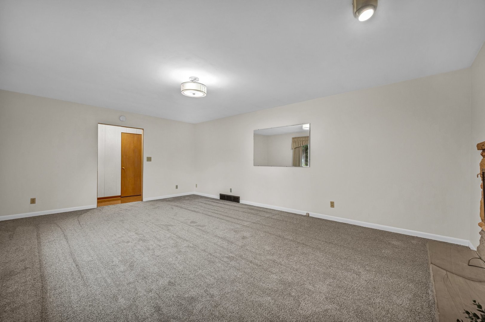 221 Hillside Lane Property Photo 8