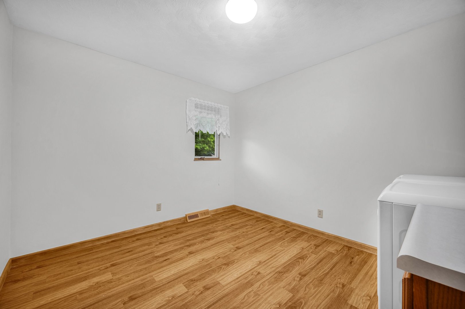 221 Hillside Lane Property Photo 20