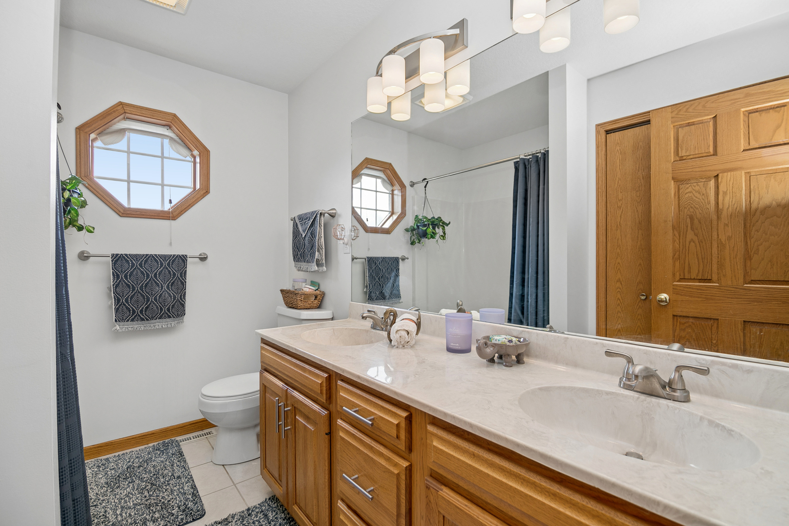 559 Hollyberry Lane Property Photo 17