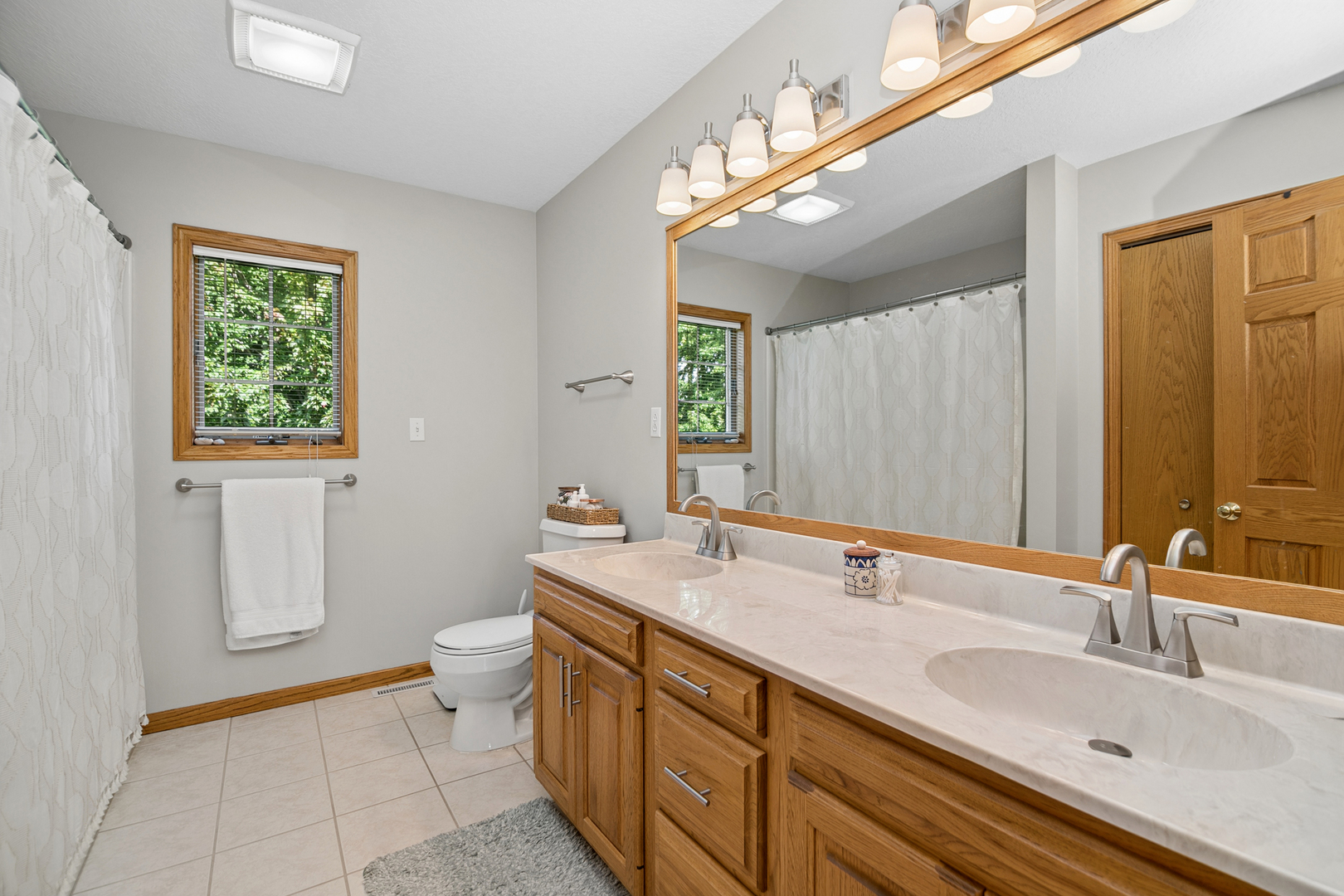 559 Hollyberry Lane Property Photo 19