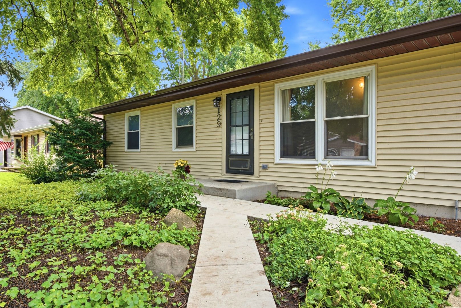 129 Dolores Street Property Photo 2