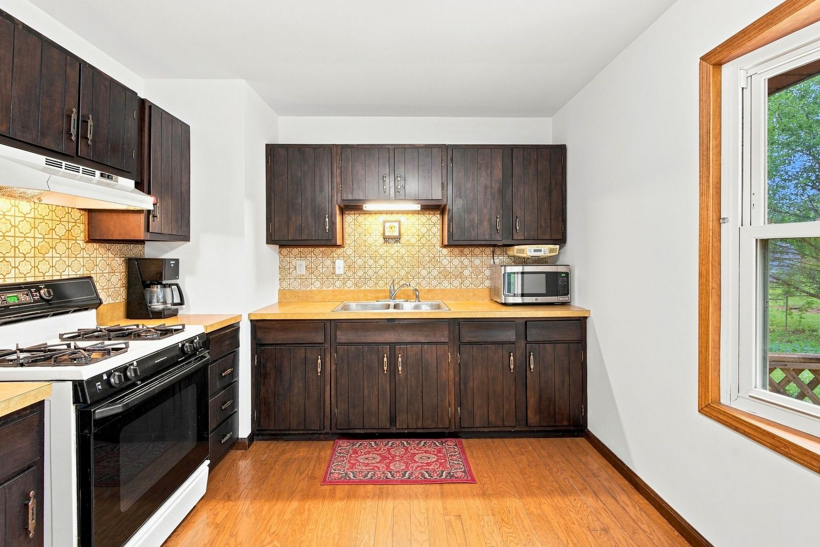 129 Dolores Street Property Photo 7