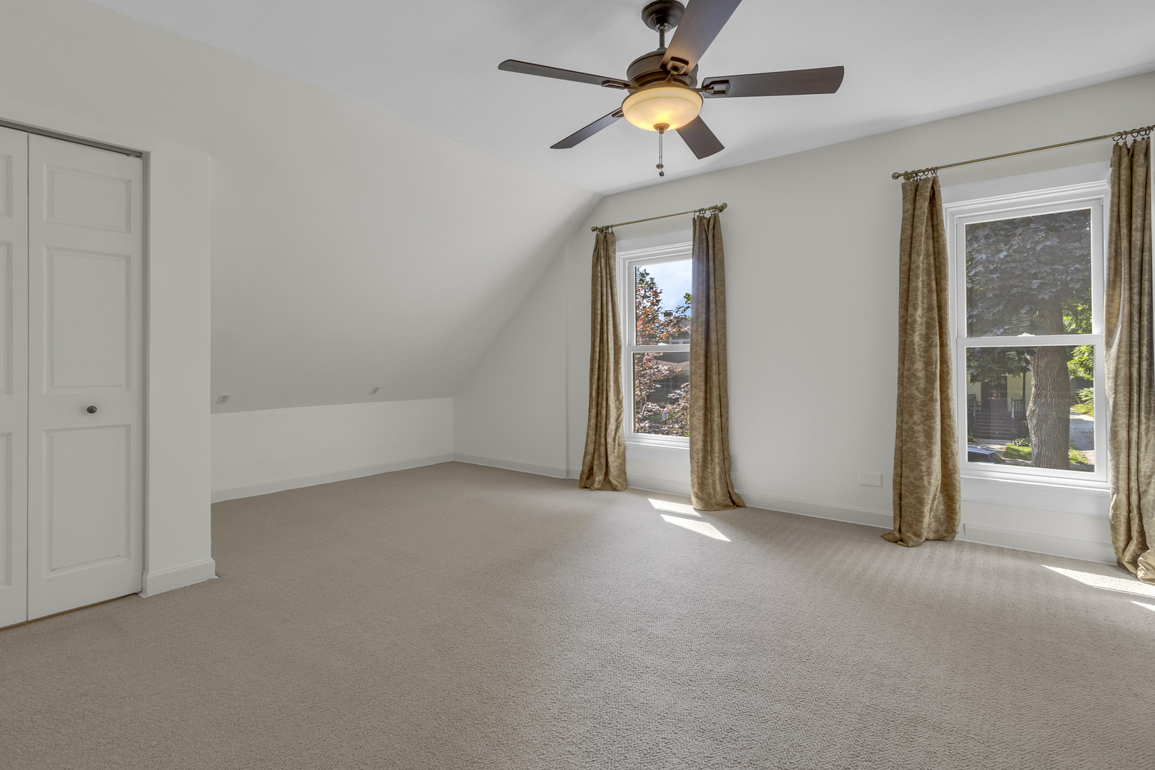 511 N Evergreen Avenue Property Photo 46