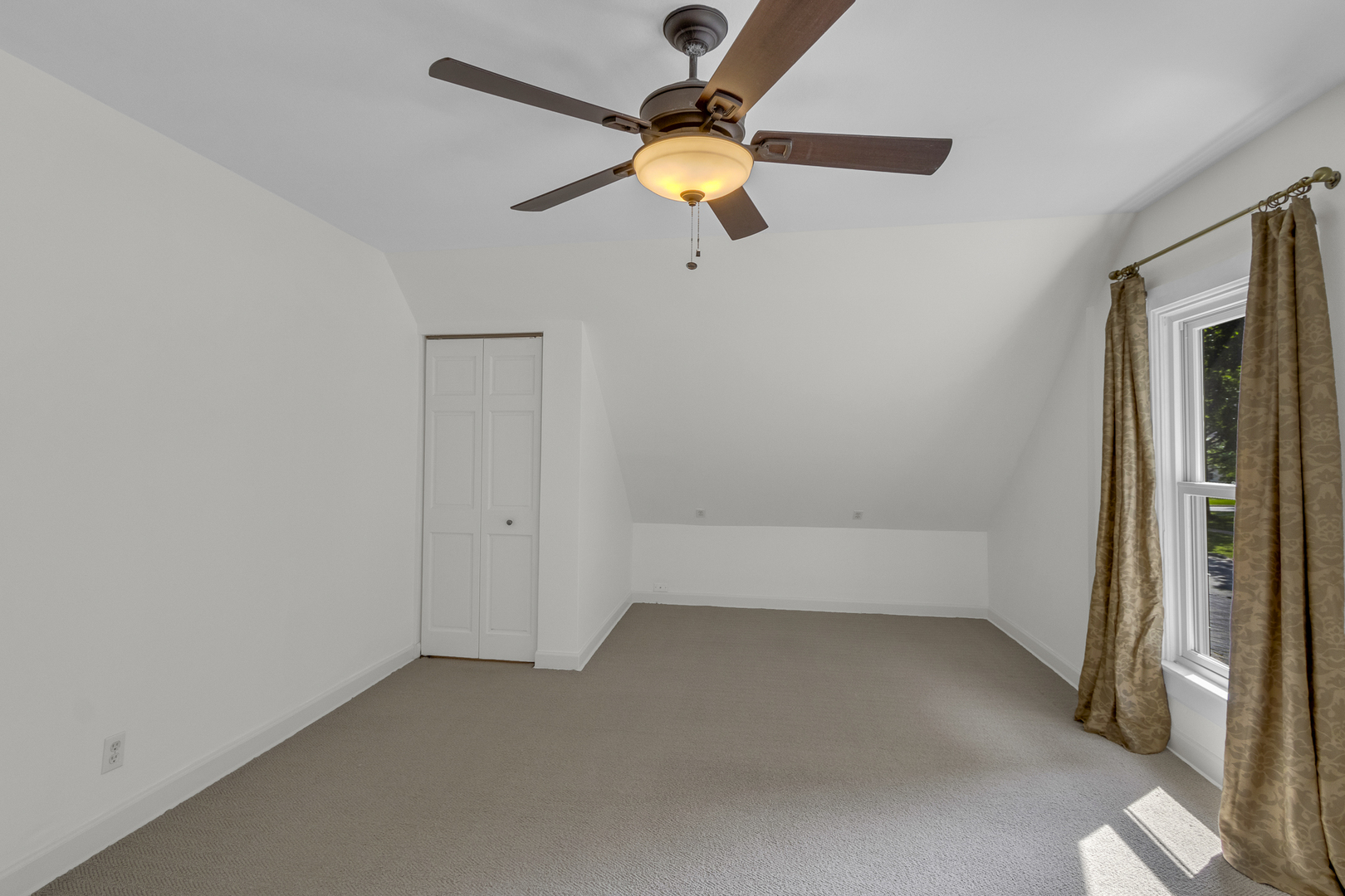 511 N Evergreen Avenue Property Photo 48