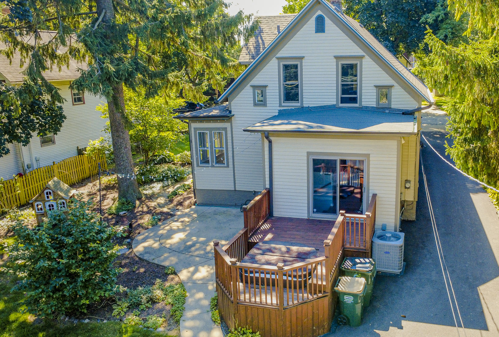 511 N Evergreen Avenue Property Photo 52