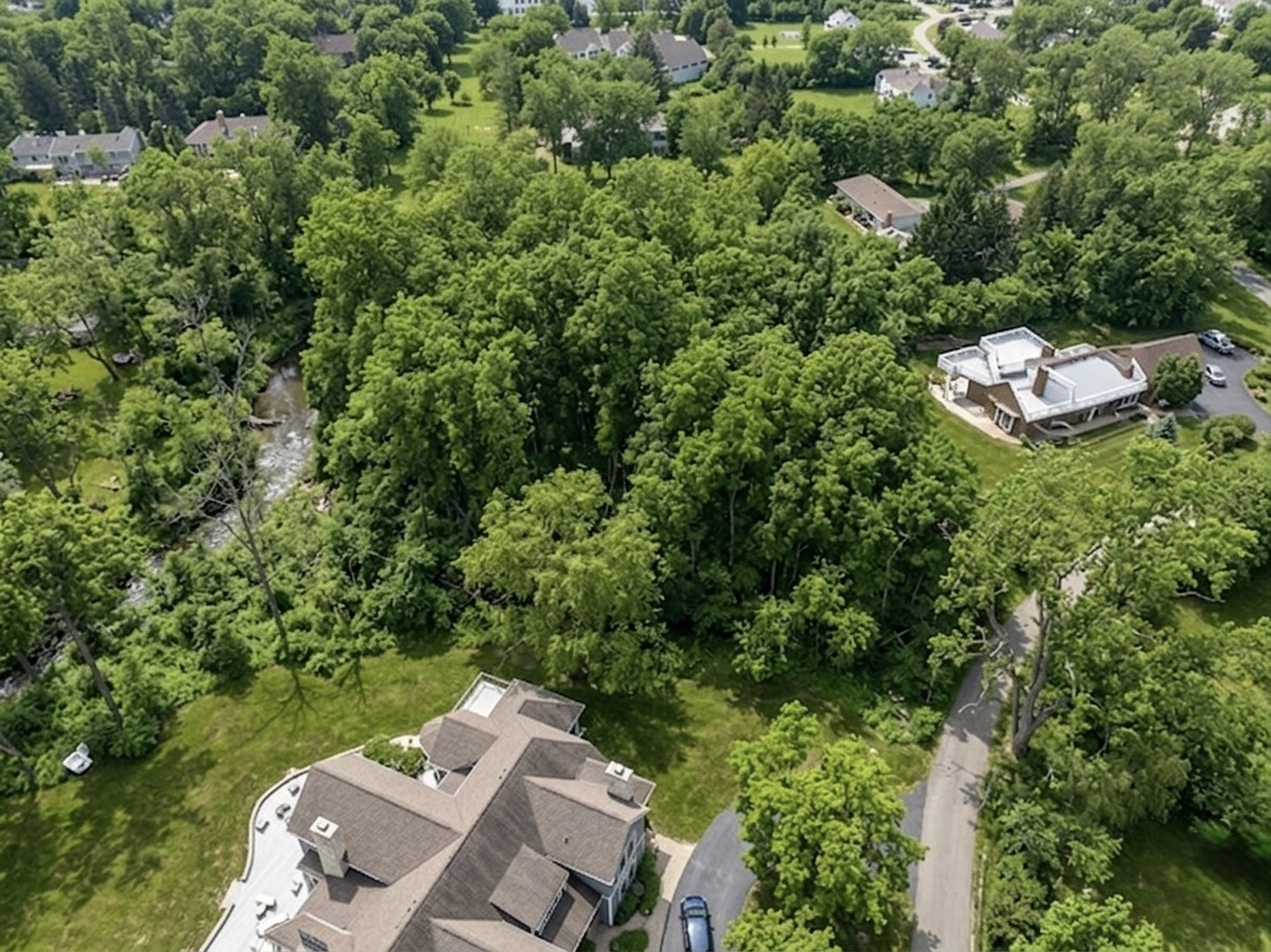 2058 Suffork Road Property Photo 3