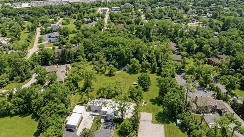 2058 Suffork Road Property Photo 4