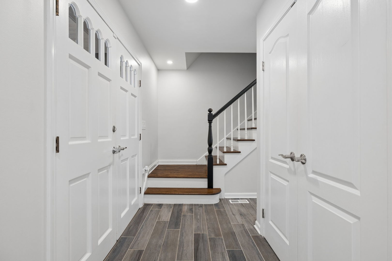 1249 Stonegate Road Property Photo 7