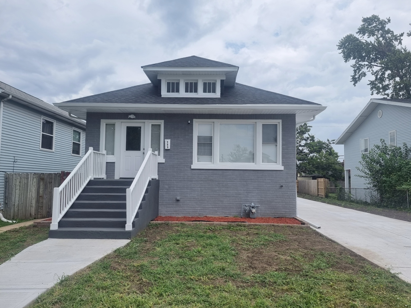 309 S 8th Avenue Property Photo 1