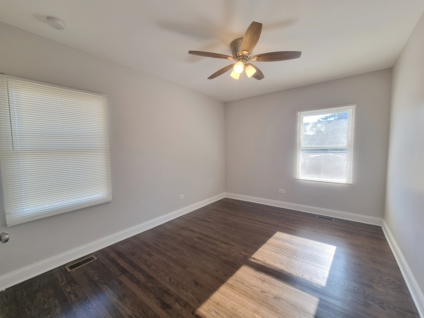 309 S 8th Avenue Property Photo 9