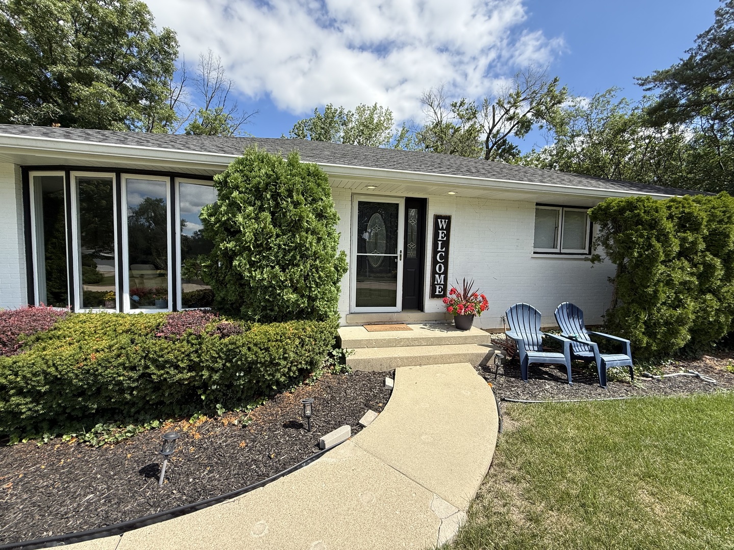 4 Yorkshire Drive Property Photo 2