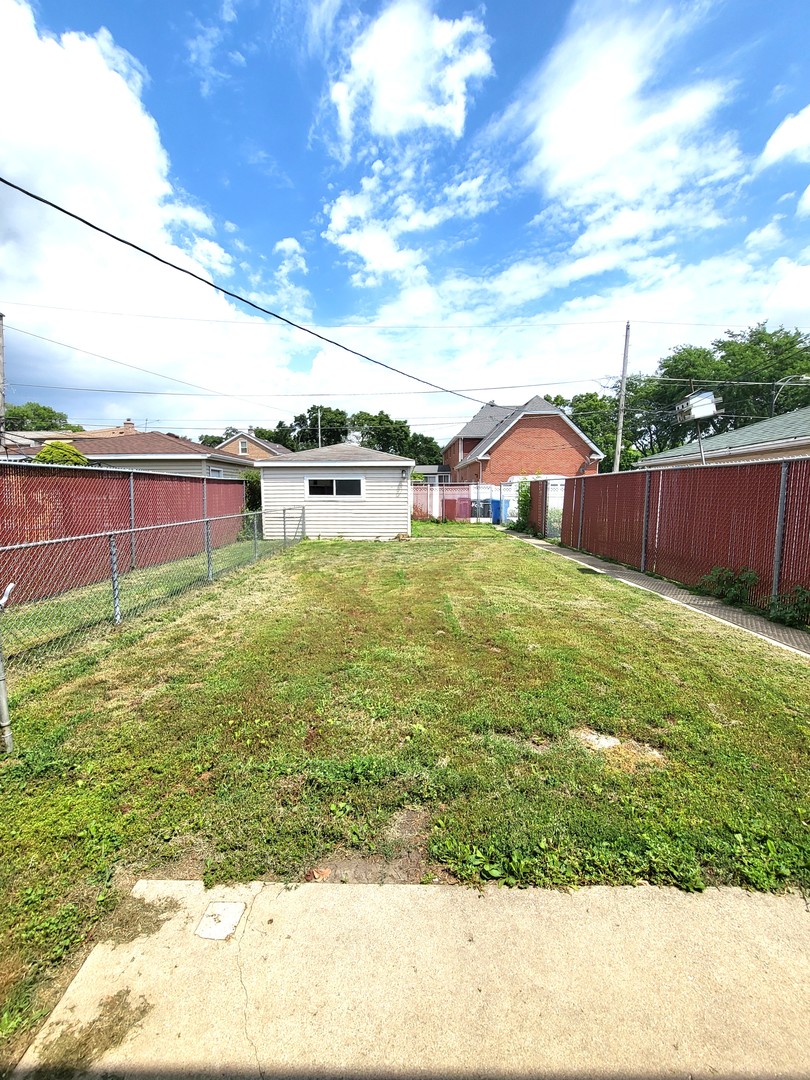 5655 S Normandy Avenue Property Photo 27