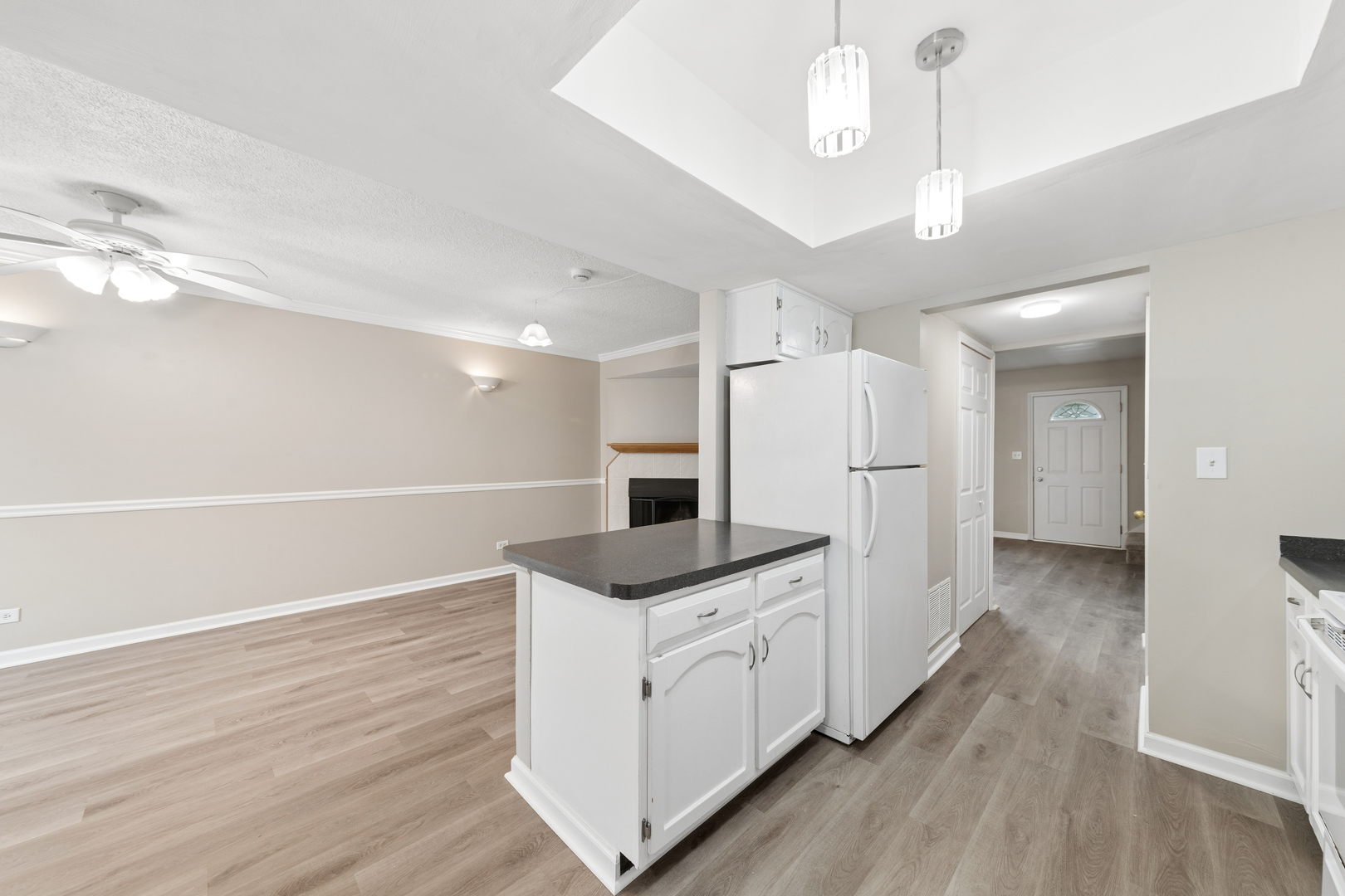 942 Cardiff Court Property Photo 7